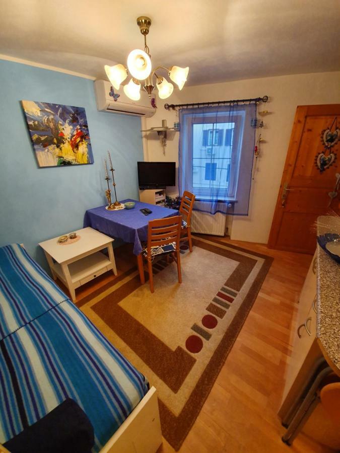 North To South Apartments Izola Bagian luar foto